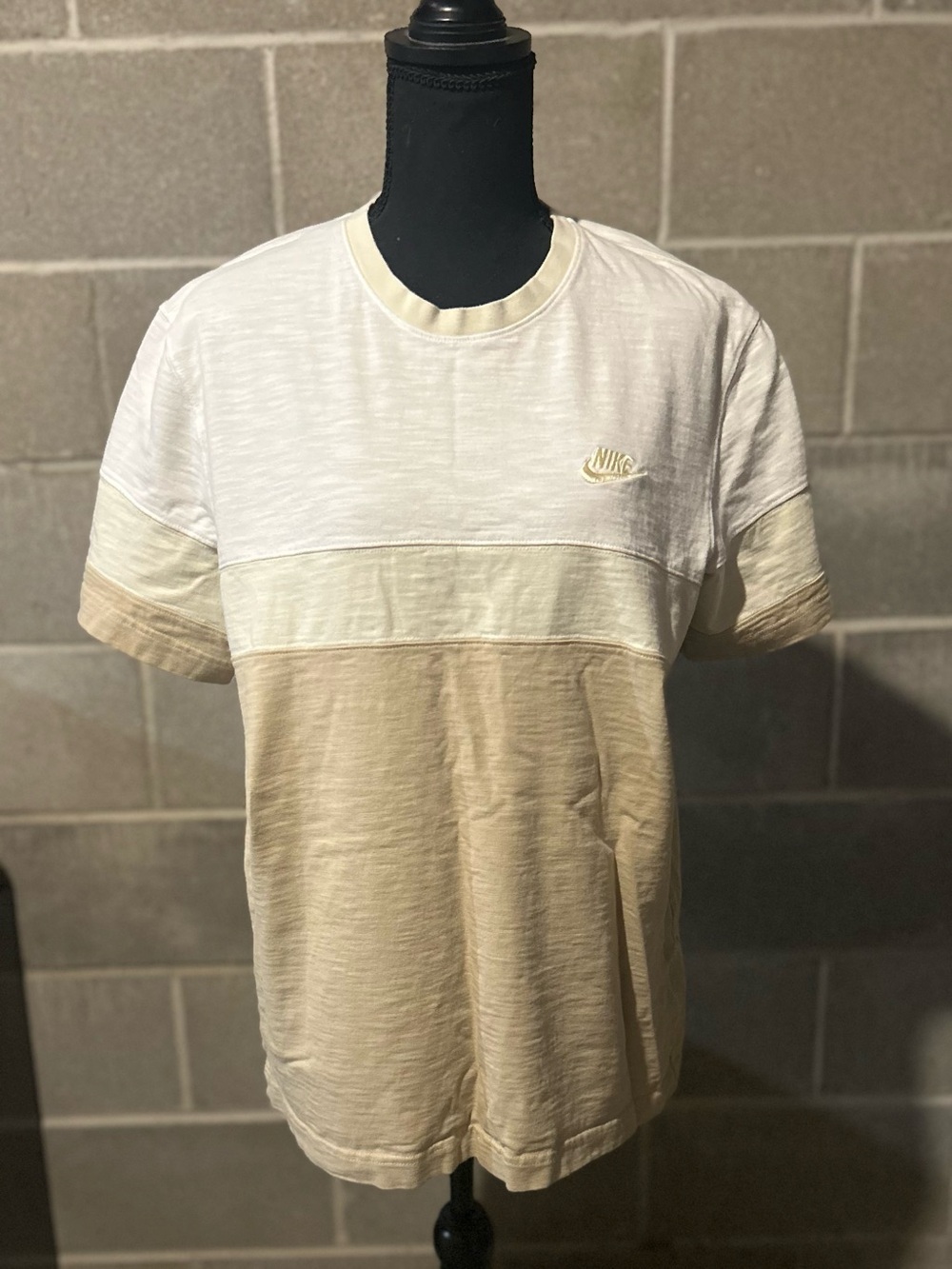 SB Nike Men’s Colorblock Short Sleeve Tee - White & Tan